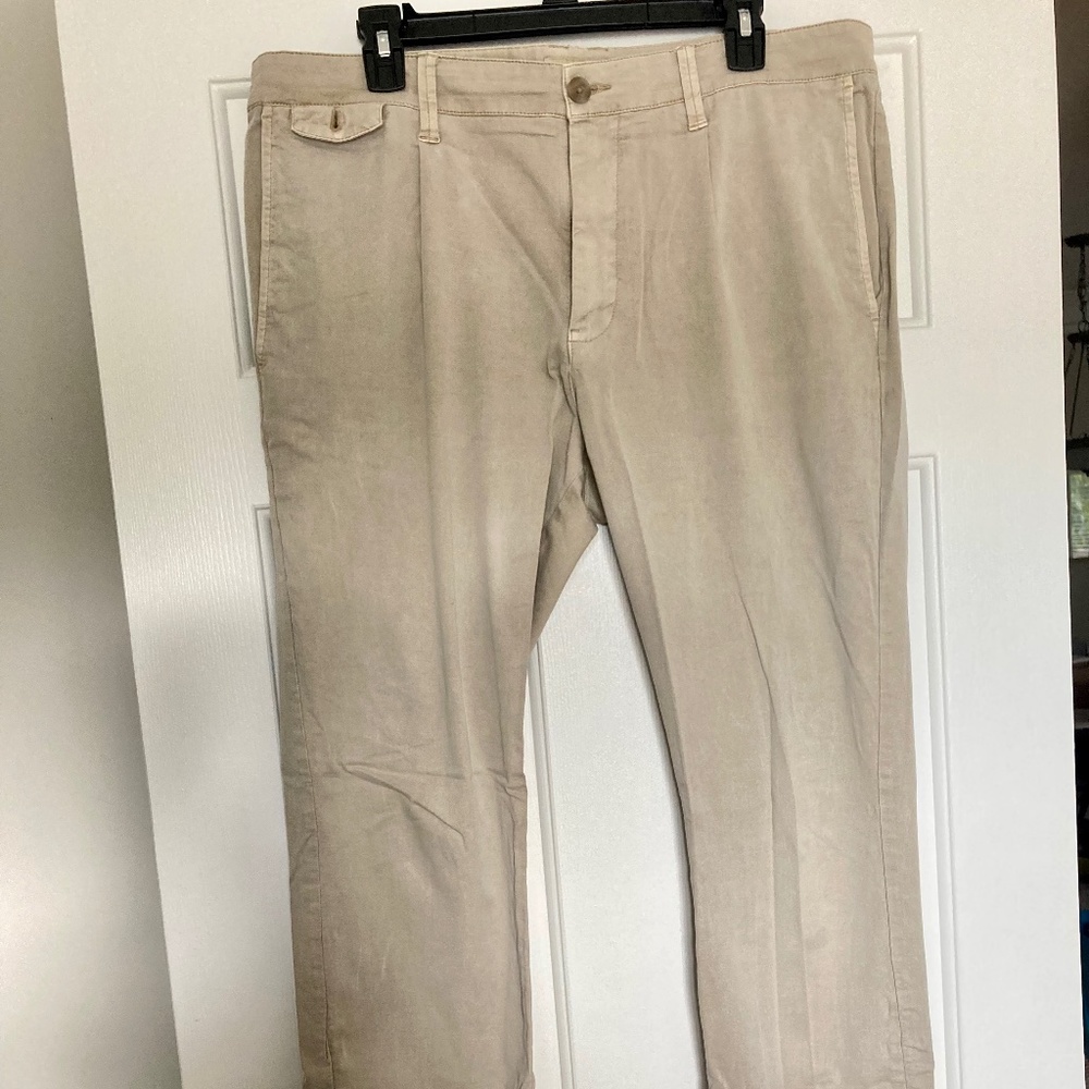 Men’s Goodfellow khaki pants